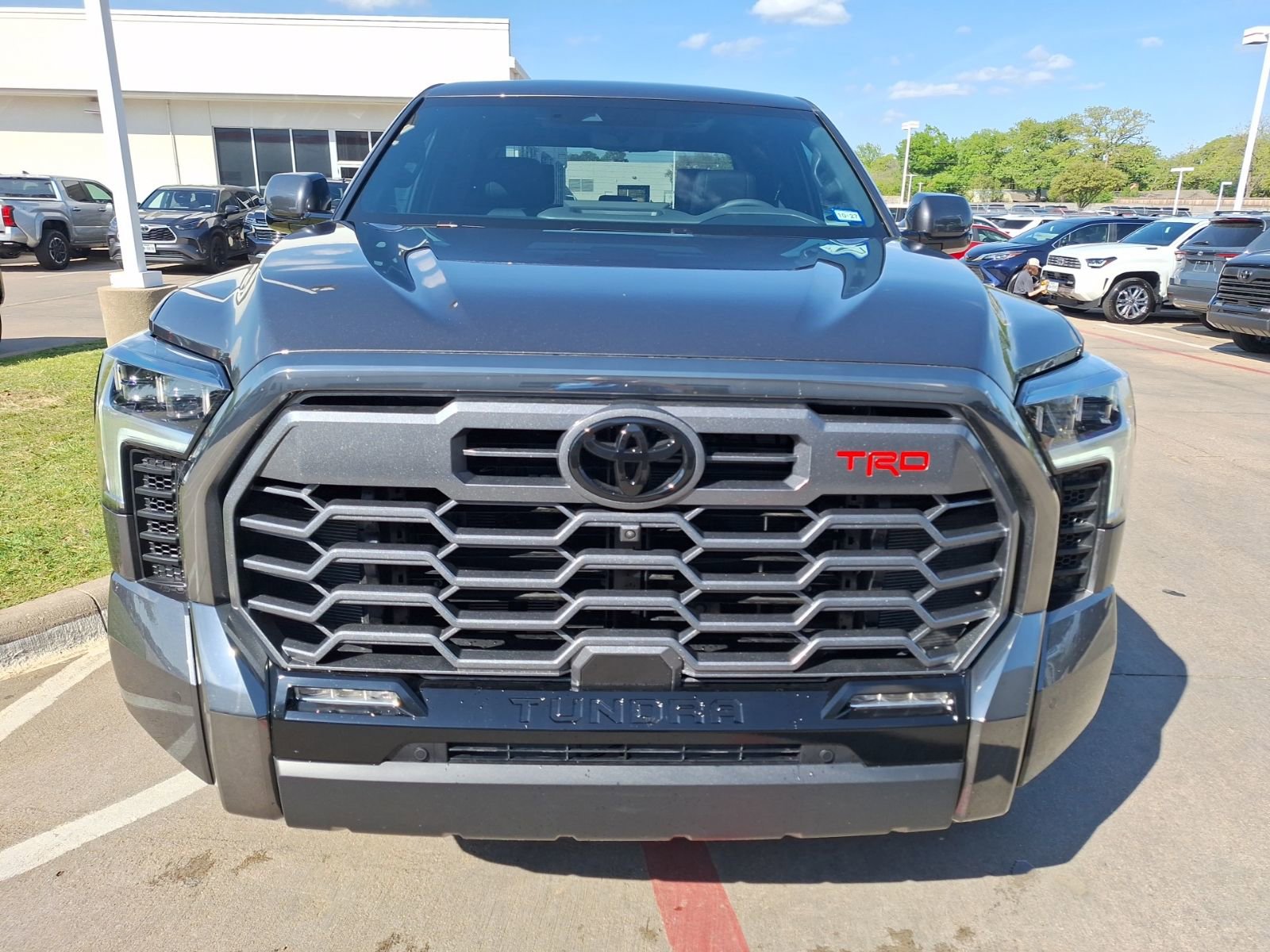 Used 2026 Toyota Tundra Platinum w/ TRD Off-Road Package AWD/4WD image 9