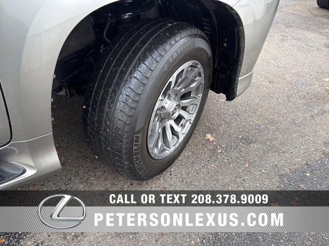 Used 2023 Lexus GX 460 Premium image 10