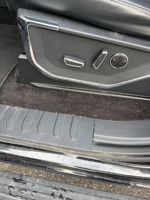 Used 2022 Ford F150 Lariat w/ Equipment Group 502A High AWD/4WD image 21