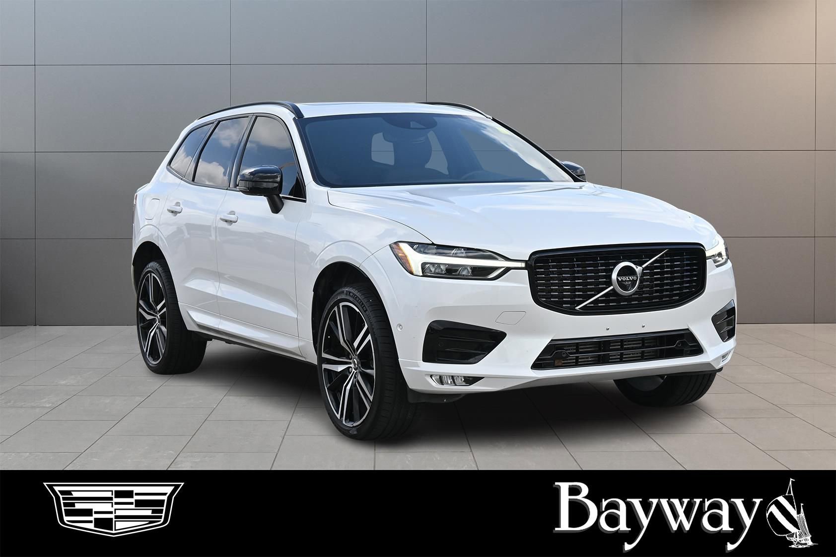 Used 2021 Volvo XC60 T5 R-Design w/ Advanced Package image 3