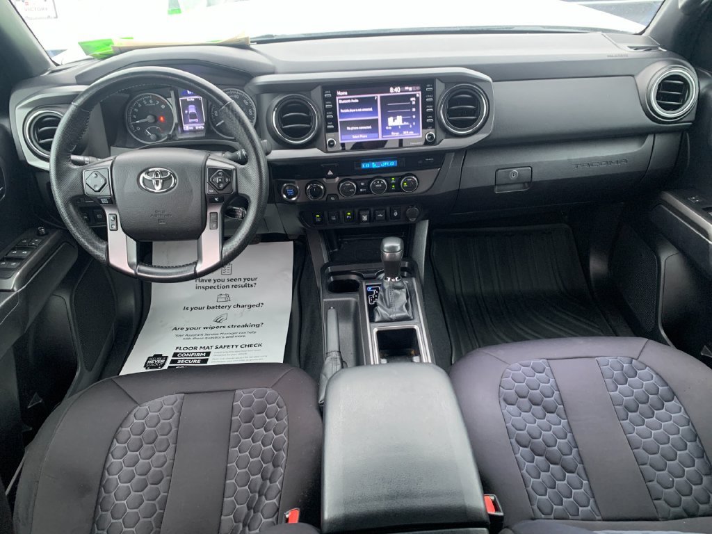 Used 2021 Toyota Tacoma TRD Off-Road w/ Technology Package AWD/4WD image 16