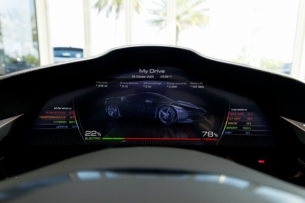 Used 2022 Ferrari SF90 Spider image 34