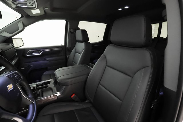 Used 2025 Chevrolet Silverado 1500 LTZ w/ Z71 Off-Road Package image 11
