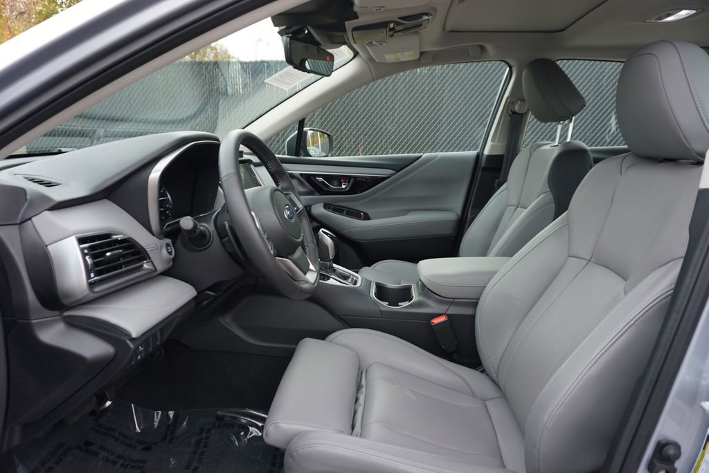 Used 2024 Subaru Legacy Limited image 9