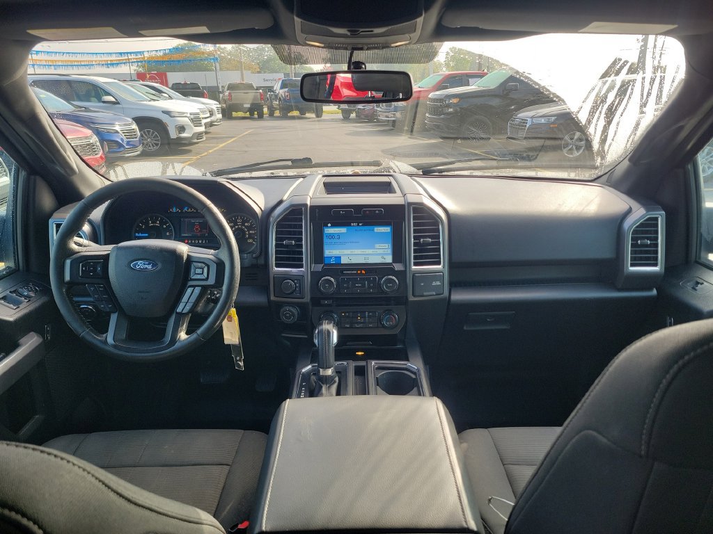 Used 2016 Ford F150 XLT w/ Equipment Group 302A Luxury AWD/4WD image 15