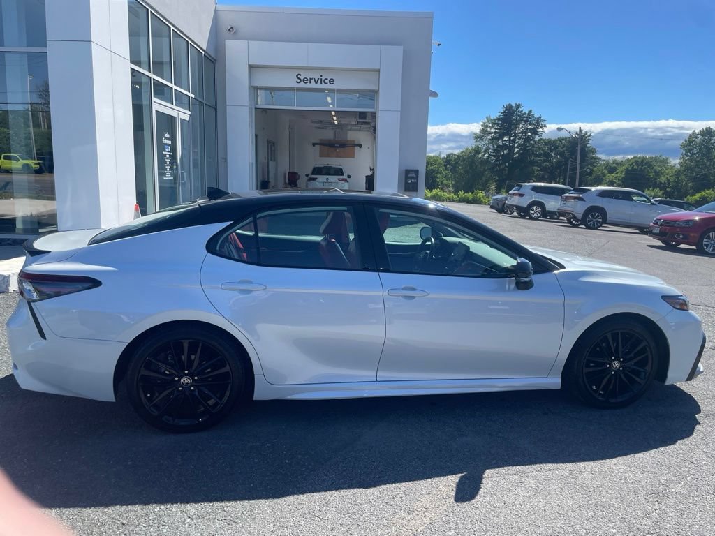 Used 2022 Toyota Camry XSE w/ Cold Weather Package FWD image 6