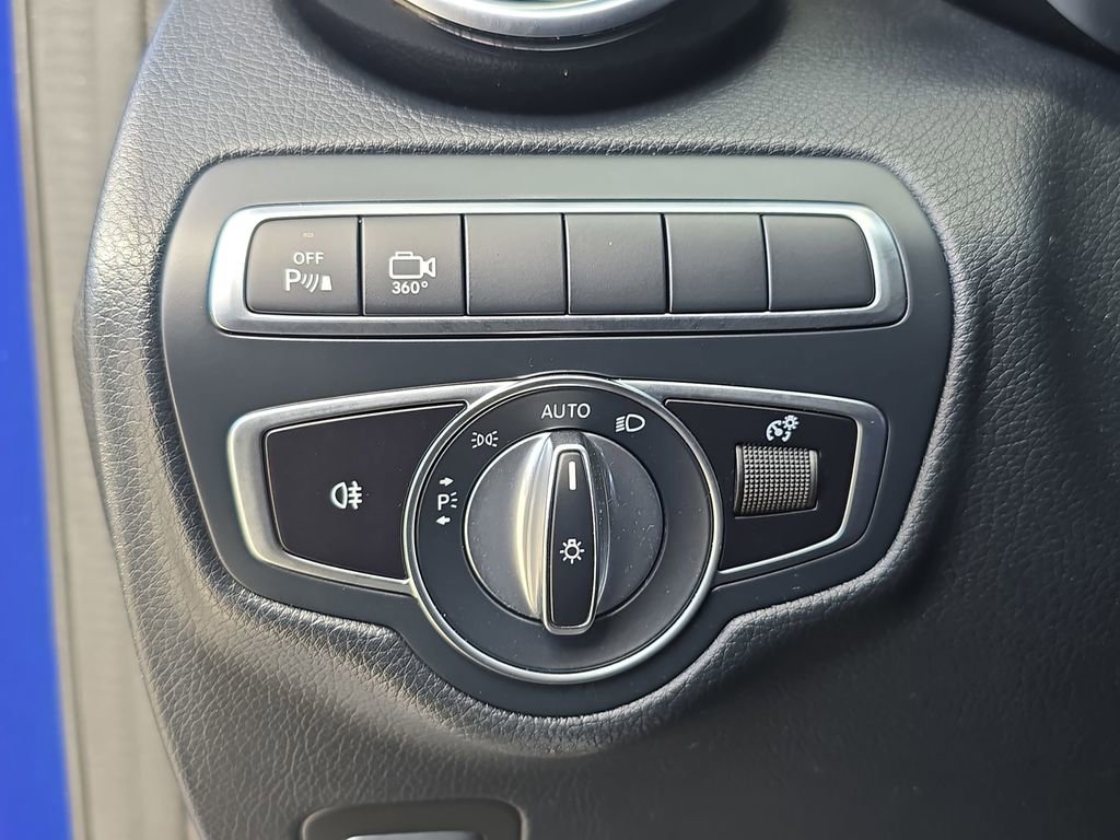 Used 2019 Mercedes-Benz GLC 300 4MATIC Coupe image 28