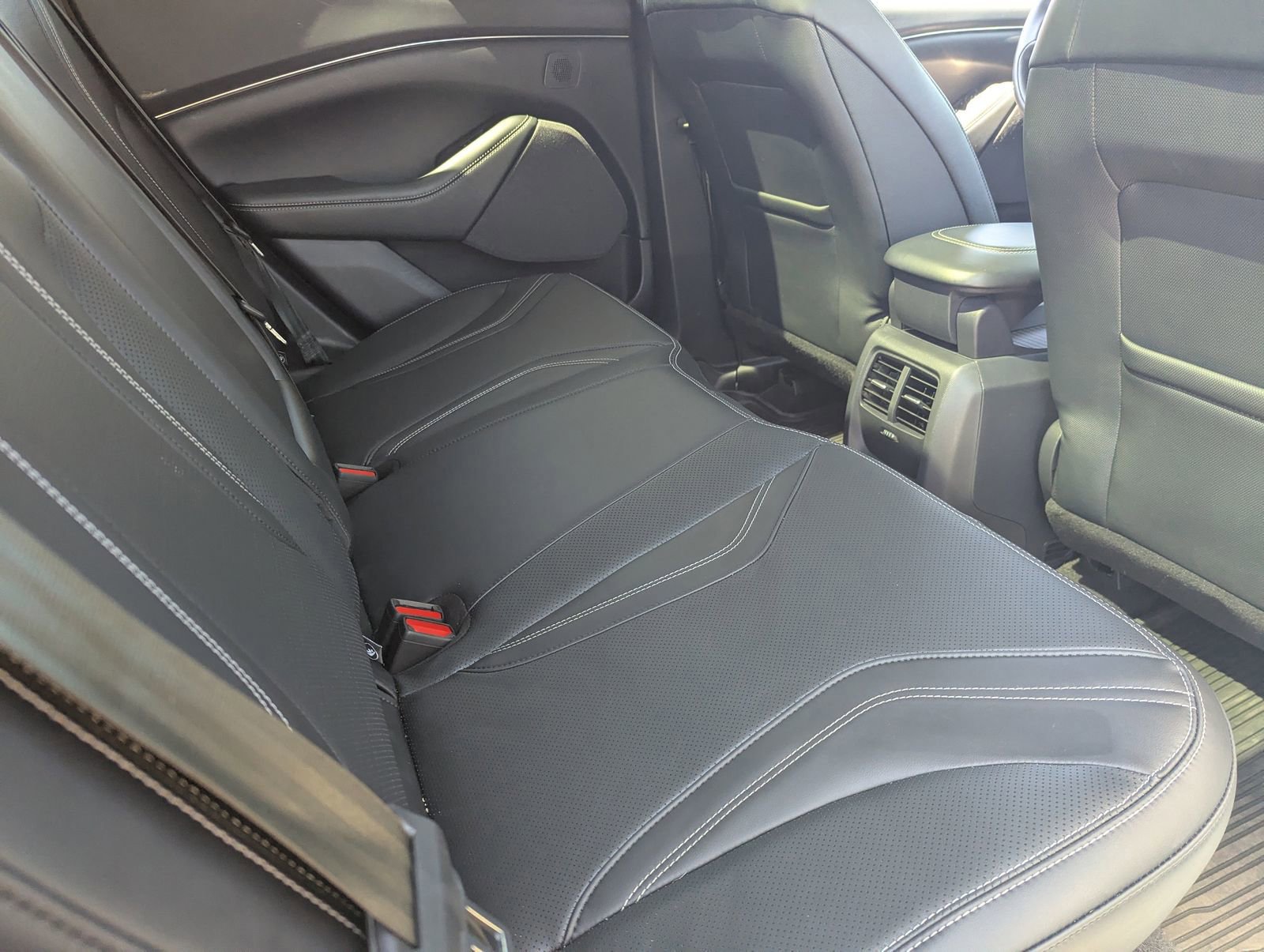 Used 2023 Ford Mustang Mach-E Premium image 14