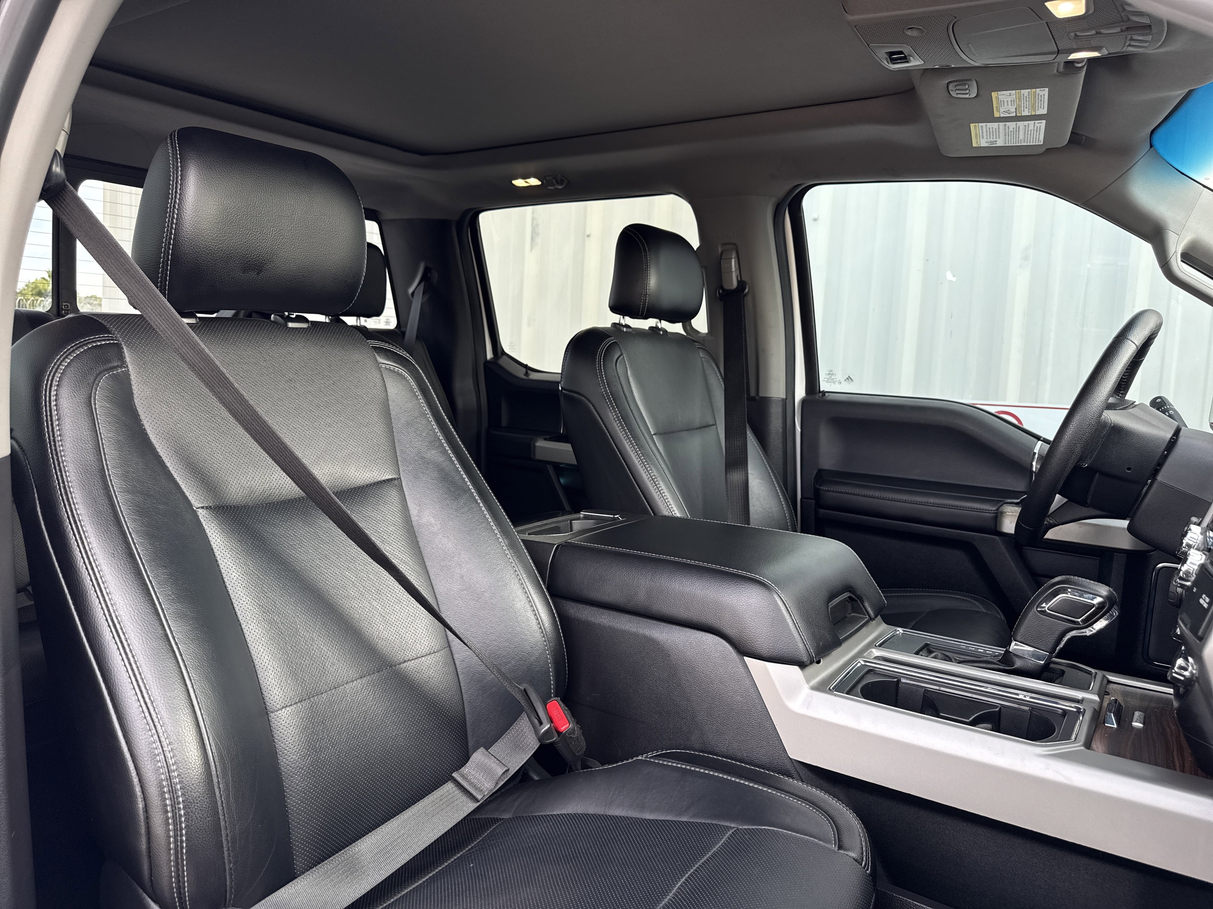 Used 2016 Ford F150 Lariat image 19