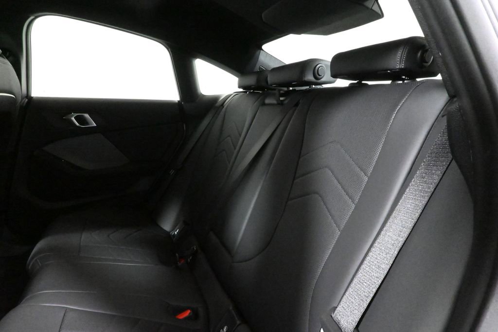 Used 2026 BMW 228i xDrive w/ Technology Package AWD/4WD image 4