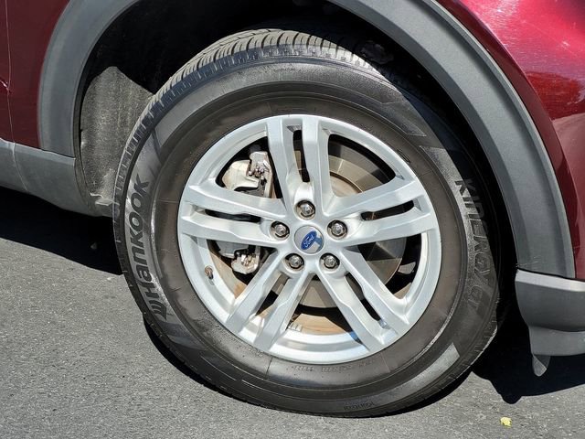 Used 2022 Ford Explorer XLT w/ Equipment Group 202A AWD/4WD image 10