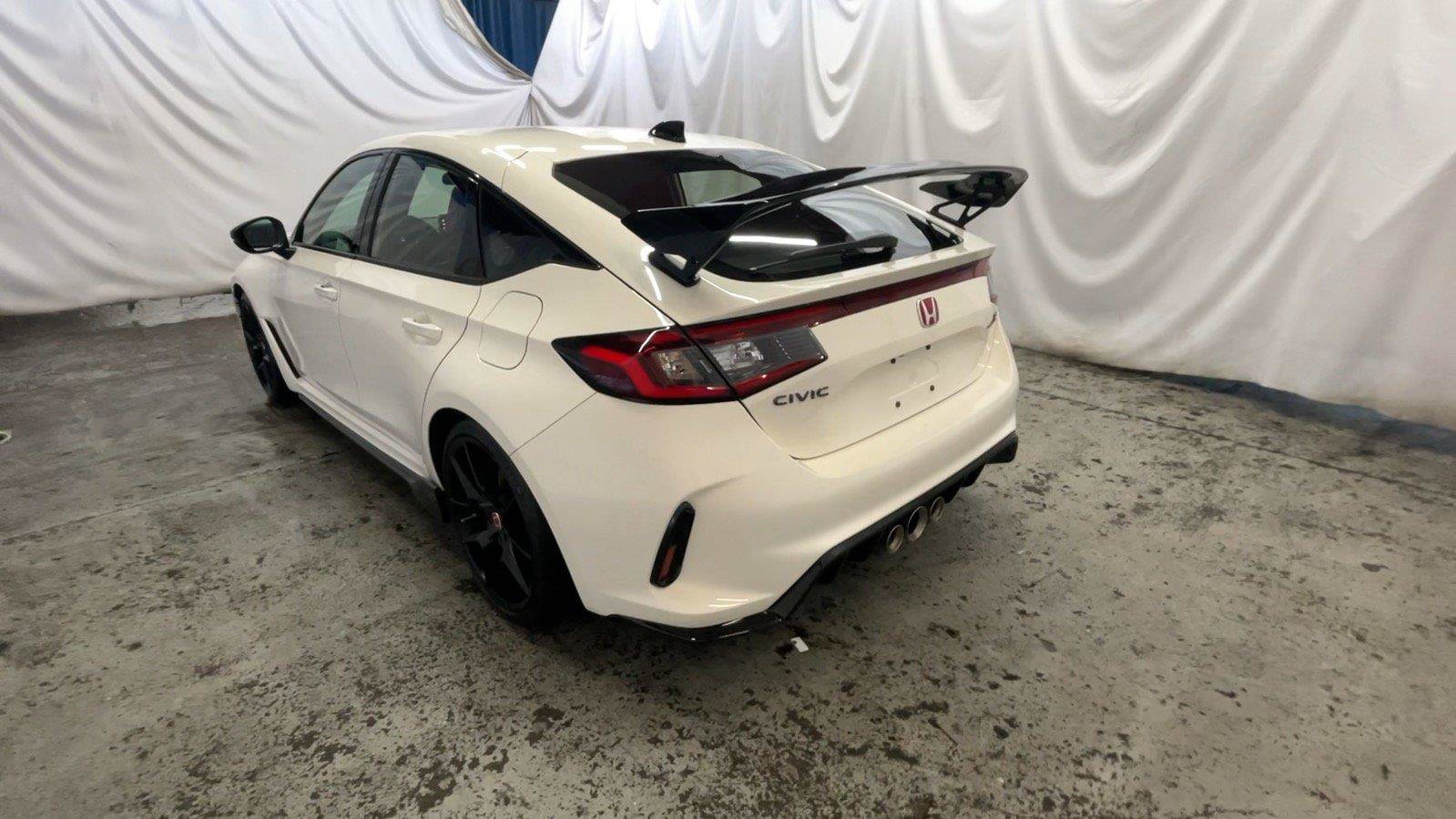 Used 2025 Honda Civic Type R image 10