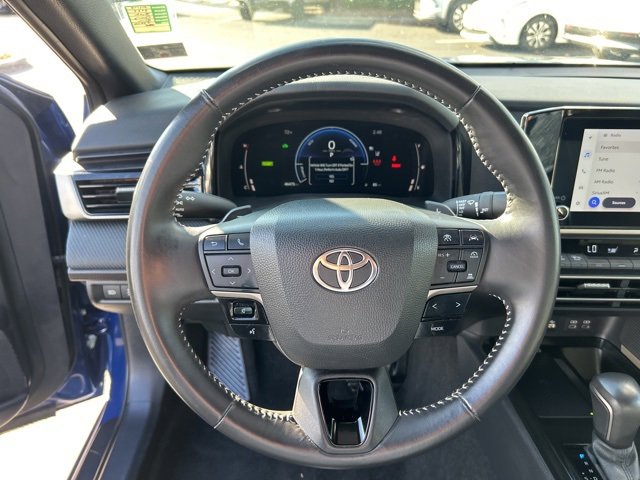Used 2025 Toyota Camry SE image 17