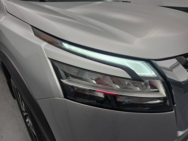 Used 2024 Nissan Pathfinder Platinum w/ Cargo Package image 13