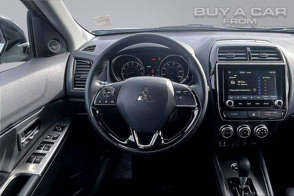 Used 2025 Mitsubishi Outlander Sport AWD image 5
