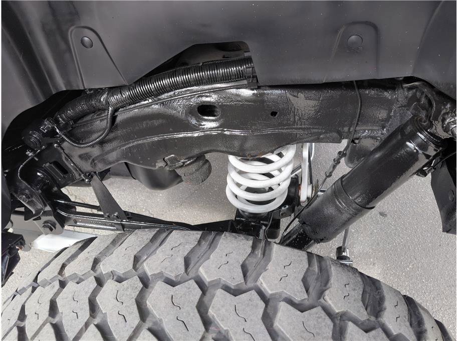 Used 2010 Chevrolet Suburban LTZ image 25