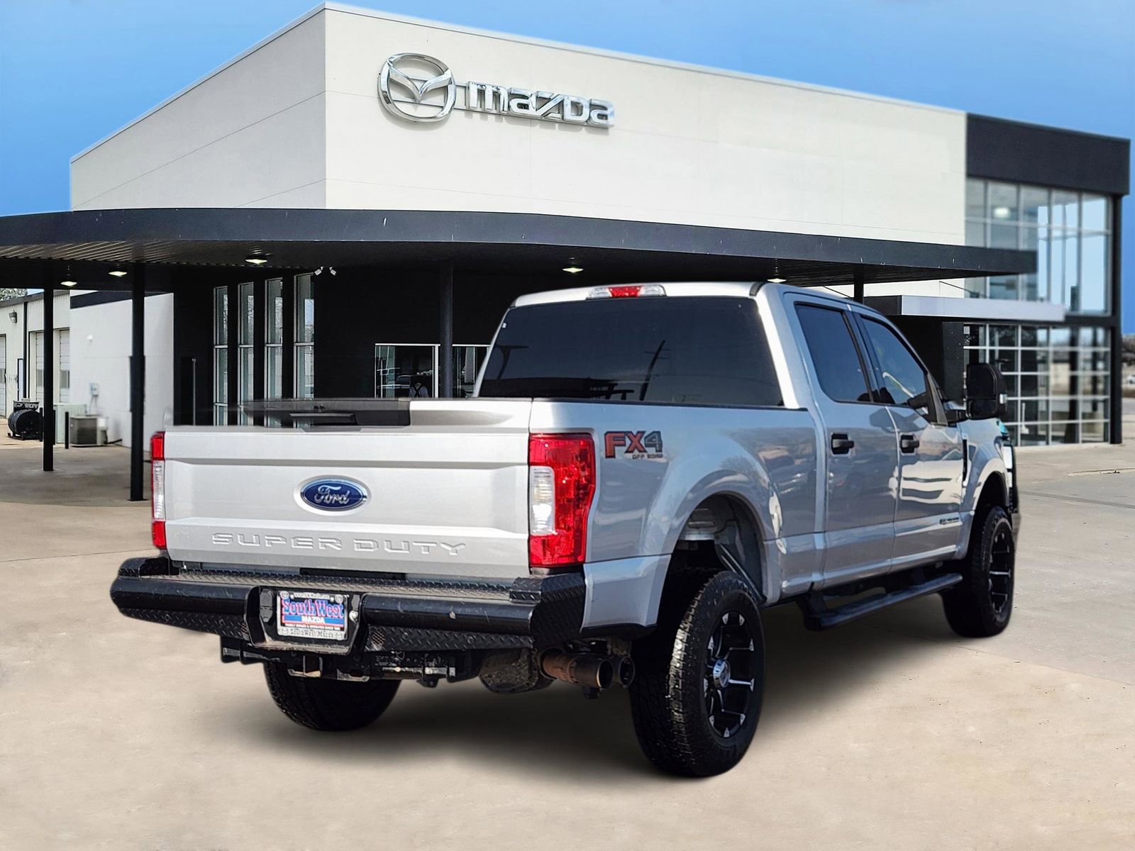 Used 2019 Ford F250 XLT w/ XLT Value Package image 5