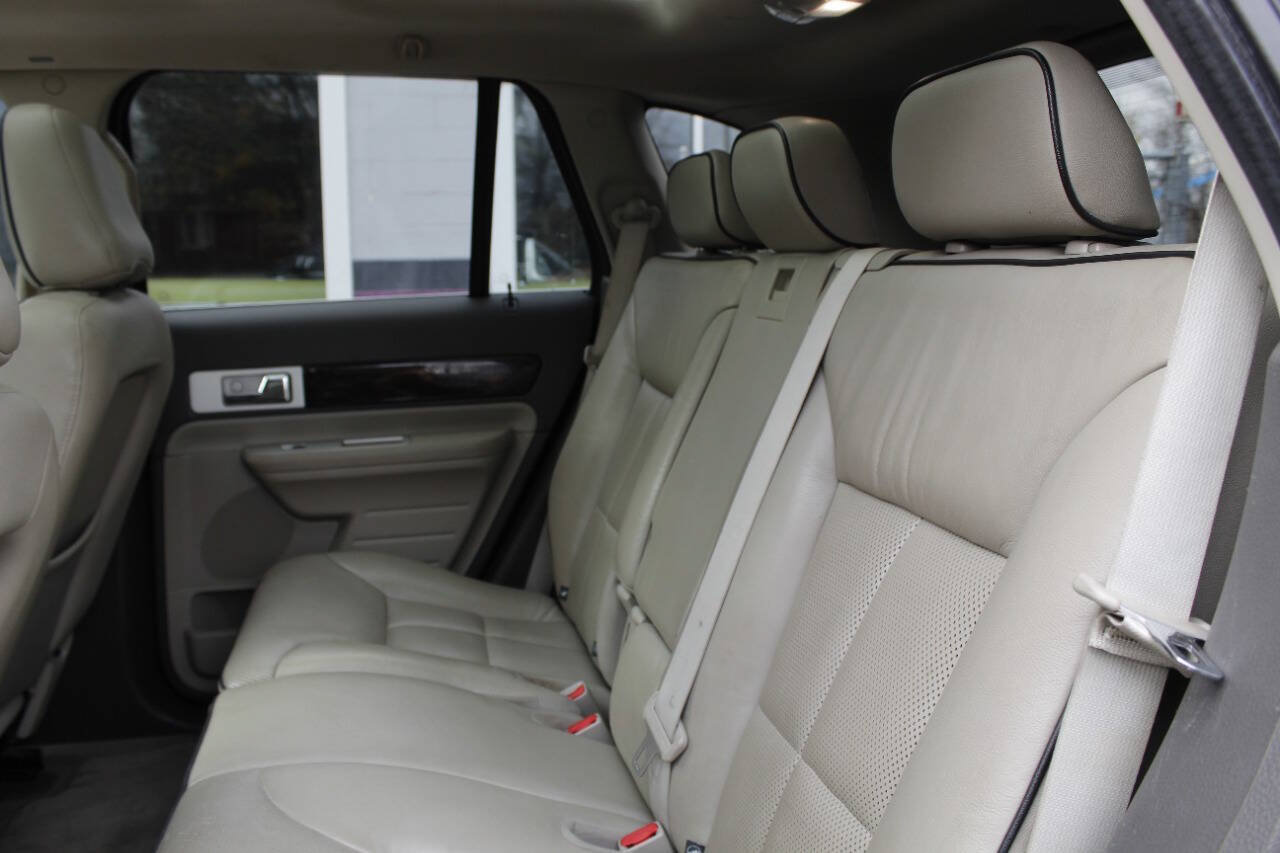 Used 2008 Lincoln MKX AWD image 35