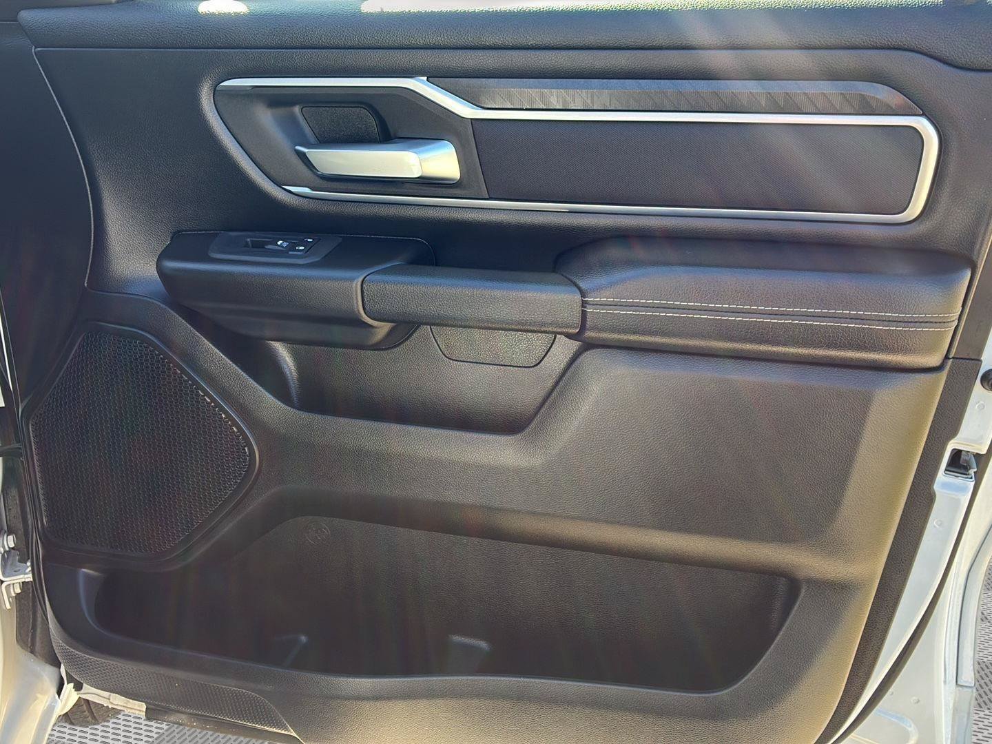 Used 2025 RAM 1500 Big Horn AWD/4WD image 10