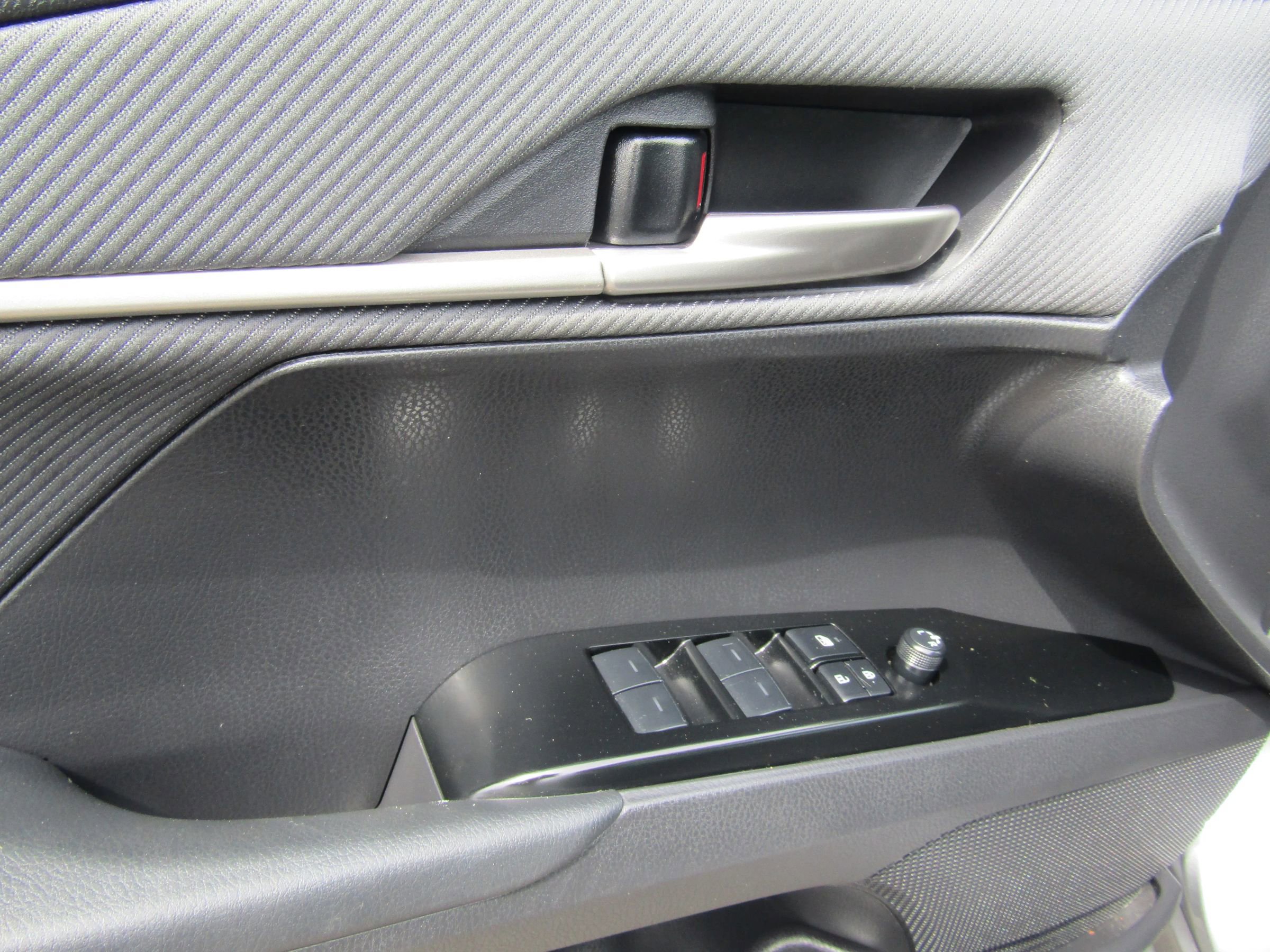 Used 2026 Toyota Camry SE w/ Multimedia Upgrade Package FWD image 21