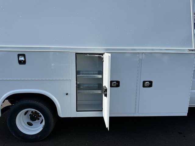New 2026 Ford E-350 and Econoline 350 Super Duty w/ Power Equipment Group image 10