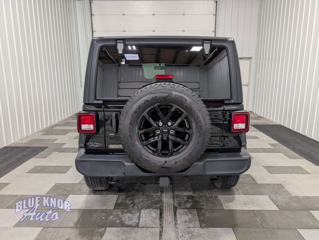 Used 2023 Jeep Wrangler Unlimited Sport w/ LED Headlamp & Fog Lamp Group AWD/4WD image 3