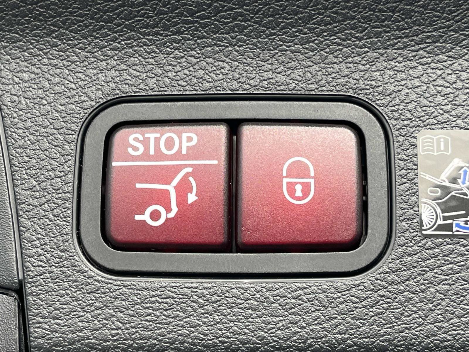 Certified 2026 Mercedes-Benz GLS 450 4MATIC image 12