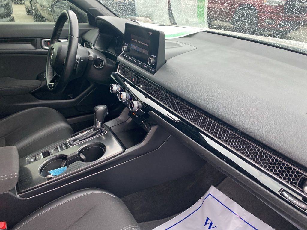 Used 2023 Honda Civic Sport image 5