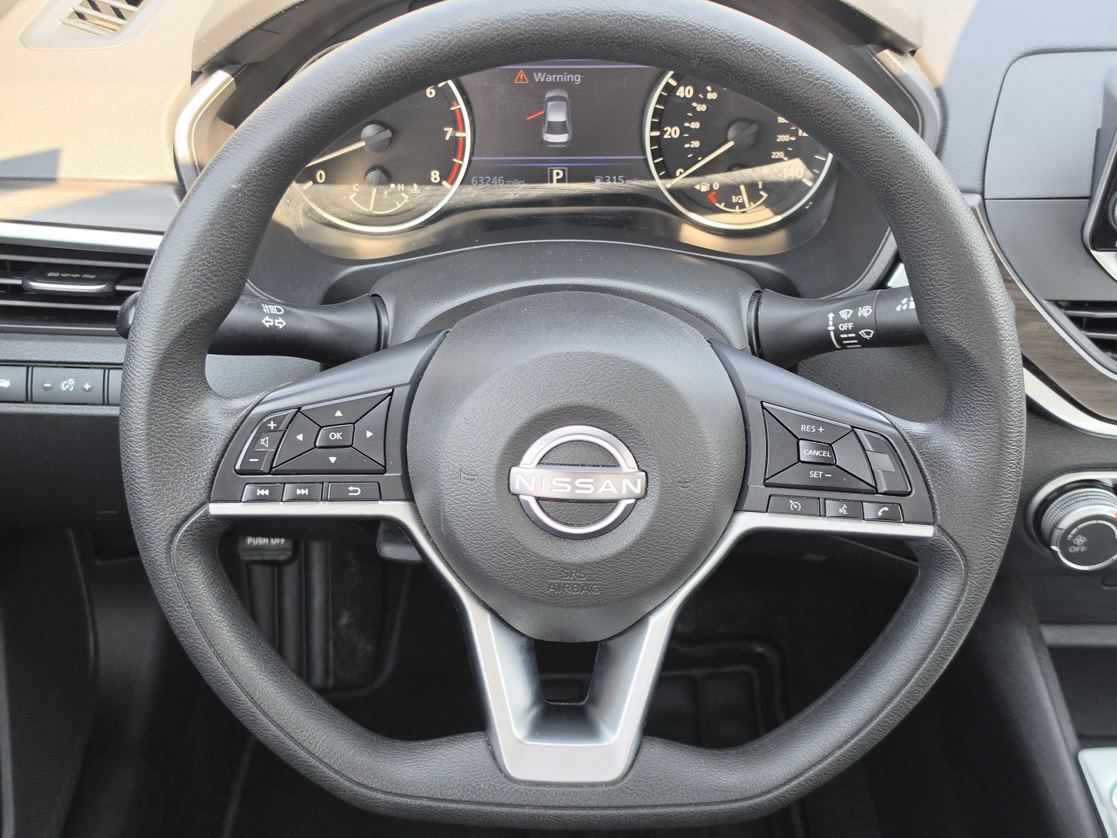 Used 2025 Nissan Altima 2.5 SV FWD image 15