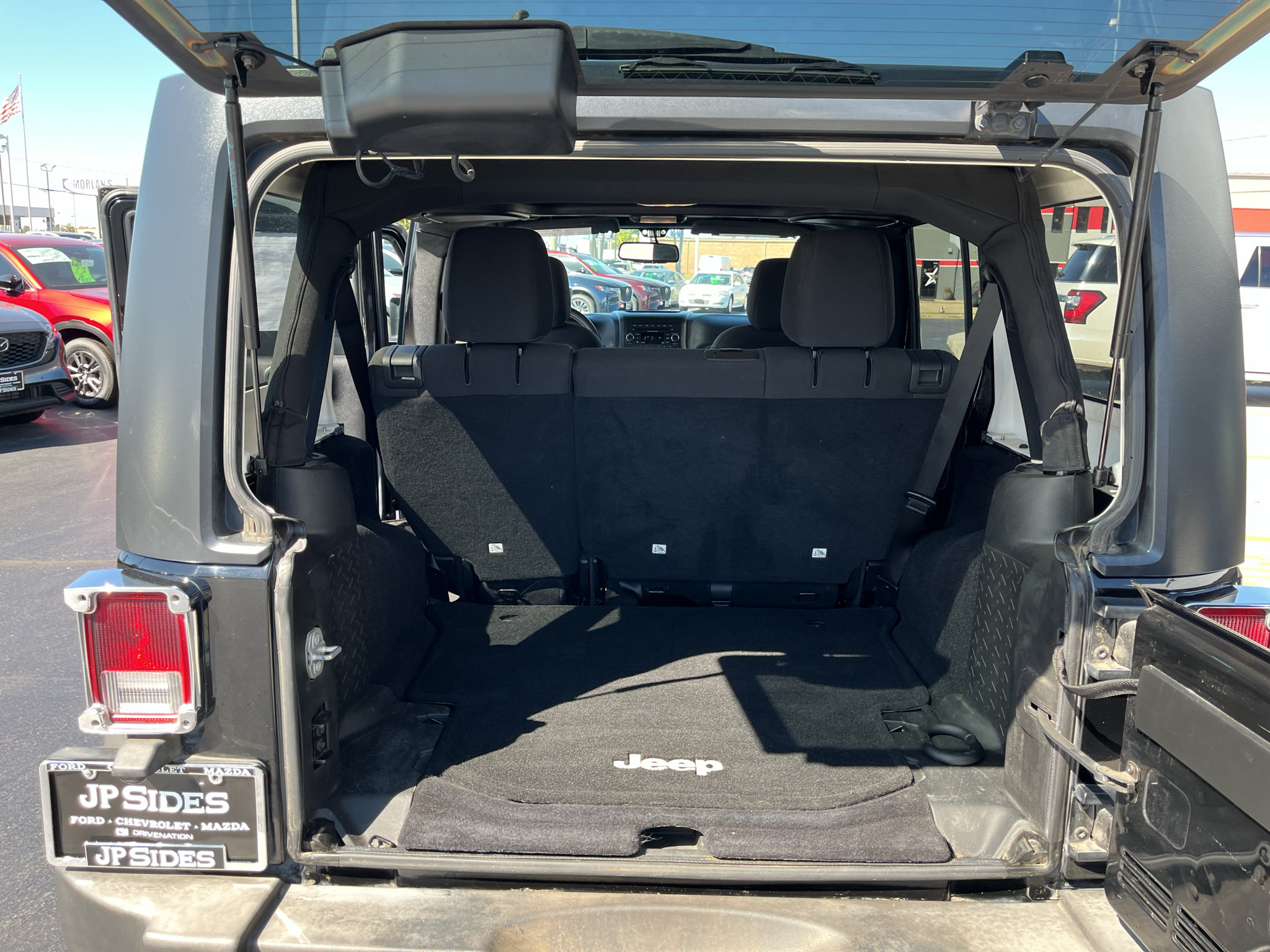 Used 2015 Jeep Wrangler Unlimited Sport w/ Quick Order Package 24S AWD/4WD image 28