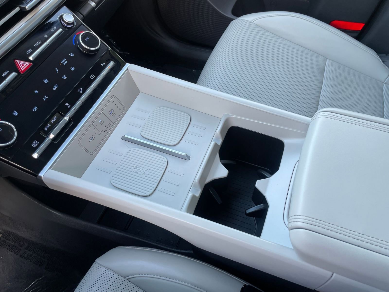 Used 2025 Hyundai Santa Fe SEL image 41