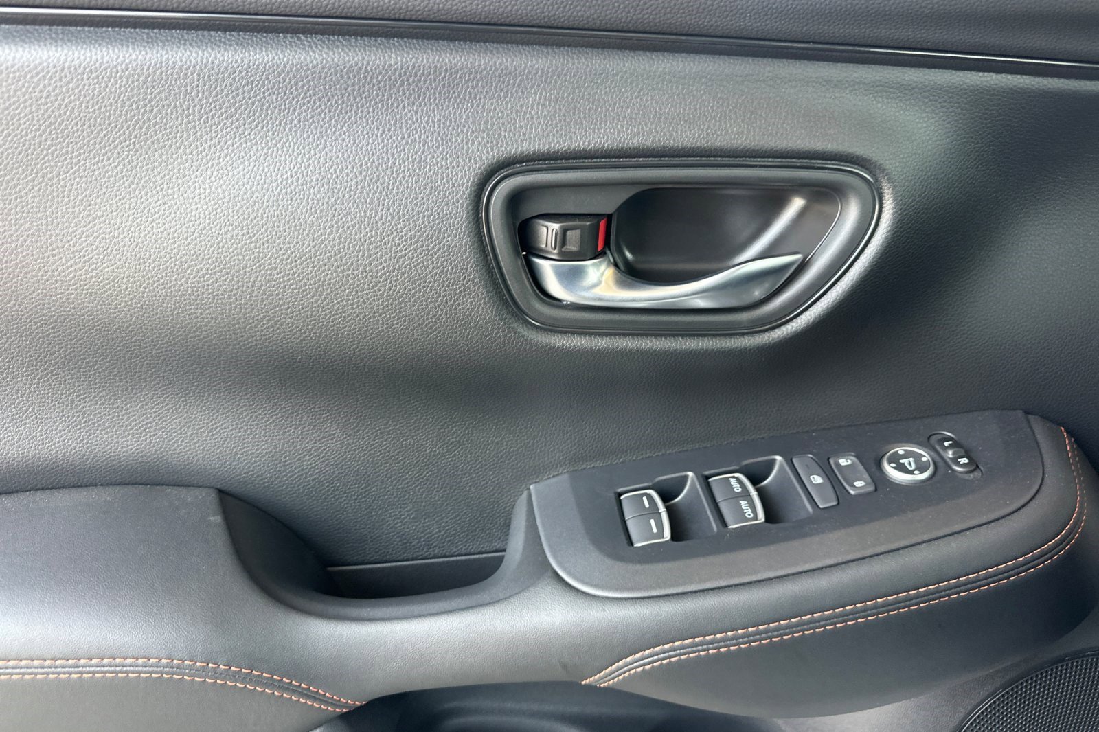 New 2026 Honda HR-V Sport image 25