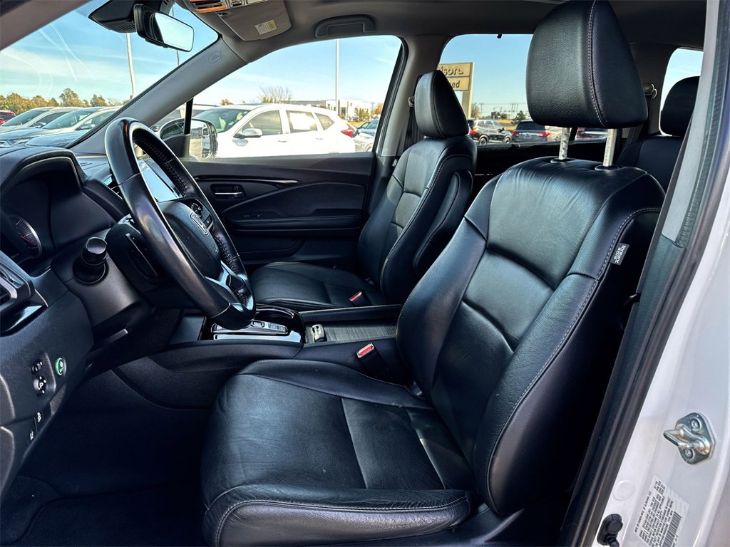 Used 2021 Honda Pilot Touring image 11