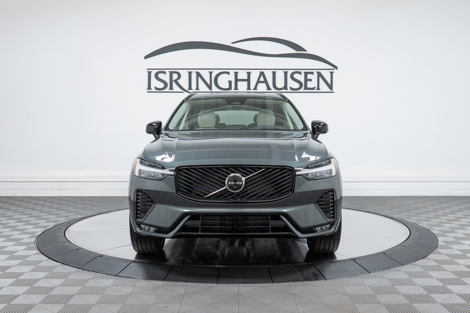 New 2027 Volvo XC60 B5 Ultra AWD/4WD image 2