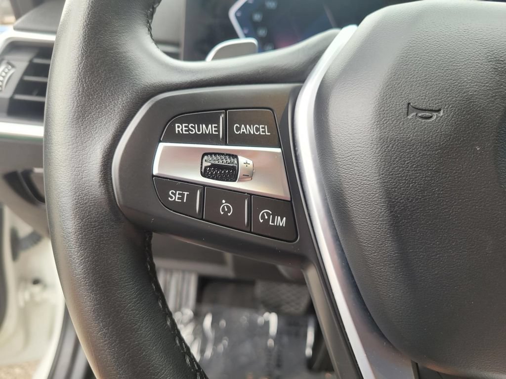 Used 2024 BMW 330e xDrive AWD/4WD image 29