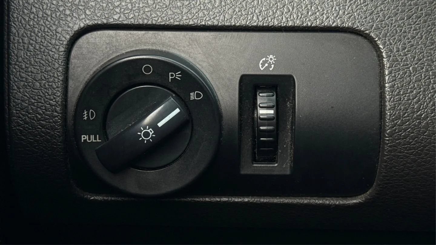 Used 2006 Ford Mustang GT Premium RWD image 44