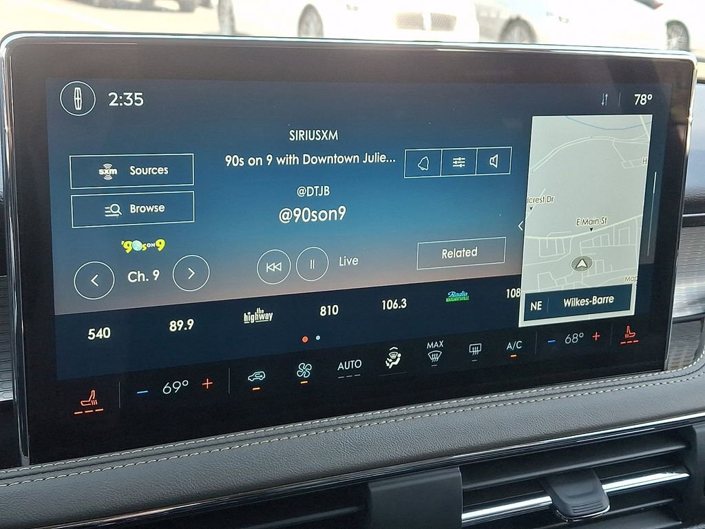 Certified 2023 Lincoln Corsair AWD image 19