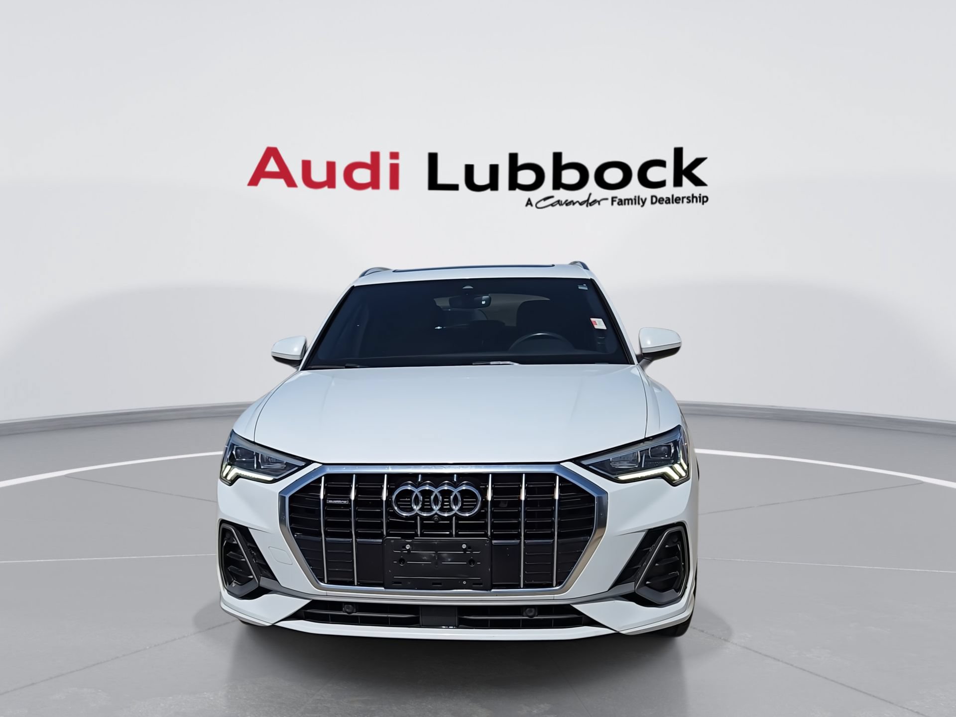 Used 2019 Audi Q3 2.0T Prestige w/ Prestige Package AWD/4WD image 3