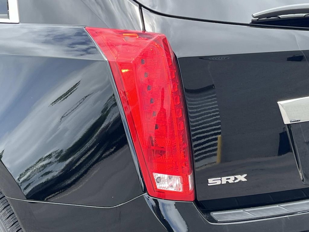 Used 2011 Cadillac SRX Luxury FWD image 10