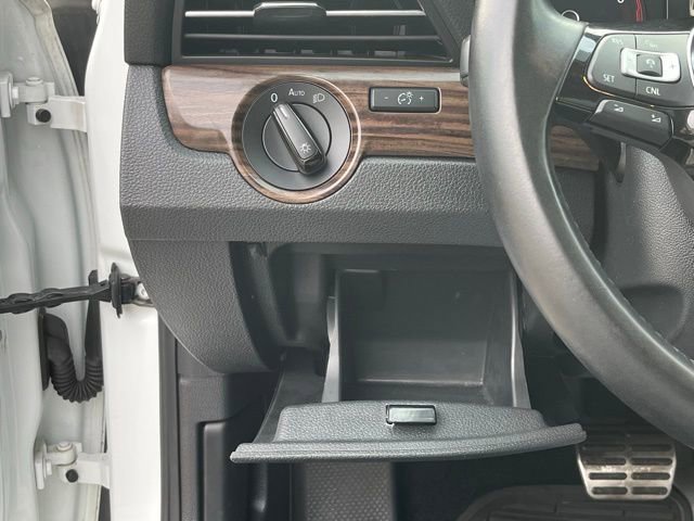 Certified 2020 Volkswagen Passat 2.0T SEL image 36