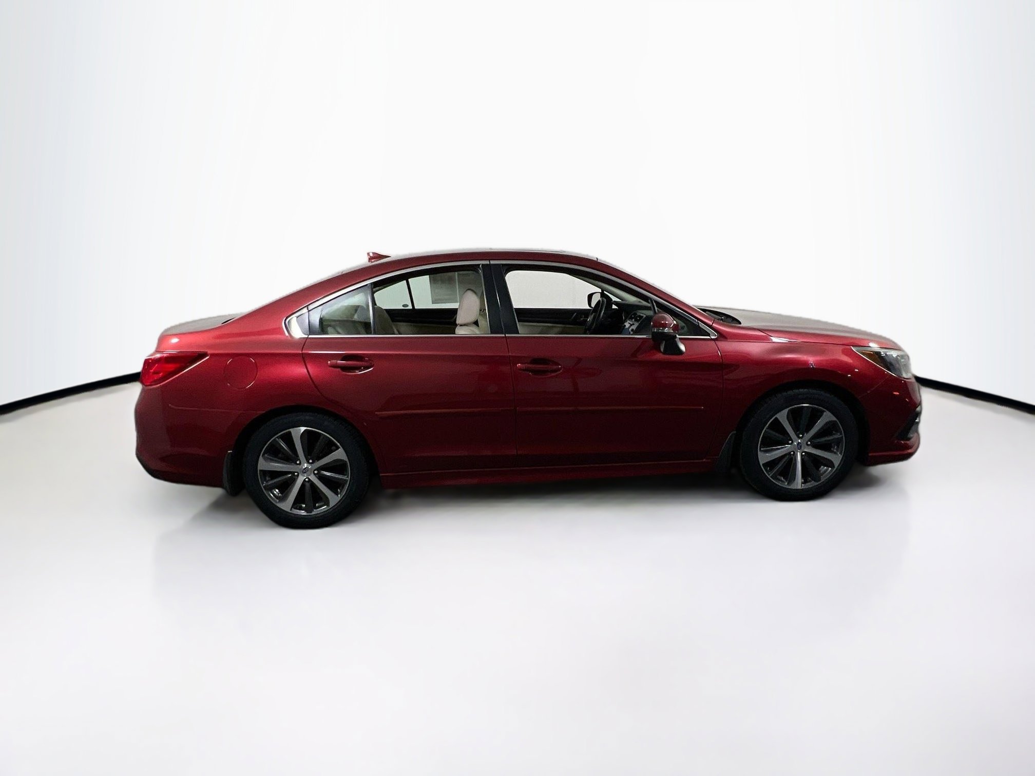 Used 2018 Subaru Legacy 3.6R Limited AWD/4WD image 4