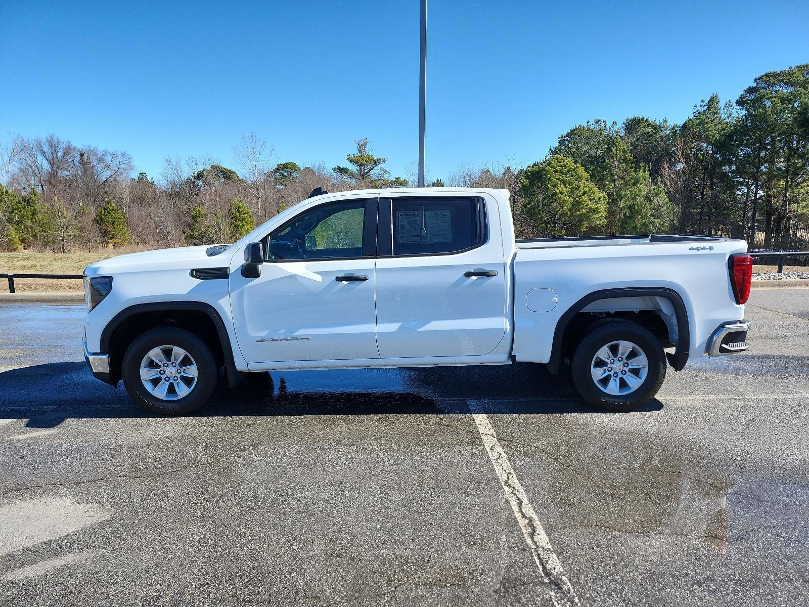 Used 2025 GMC Sierra 1500 Pro w/ Pro Value Package image 2