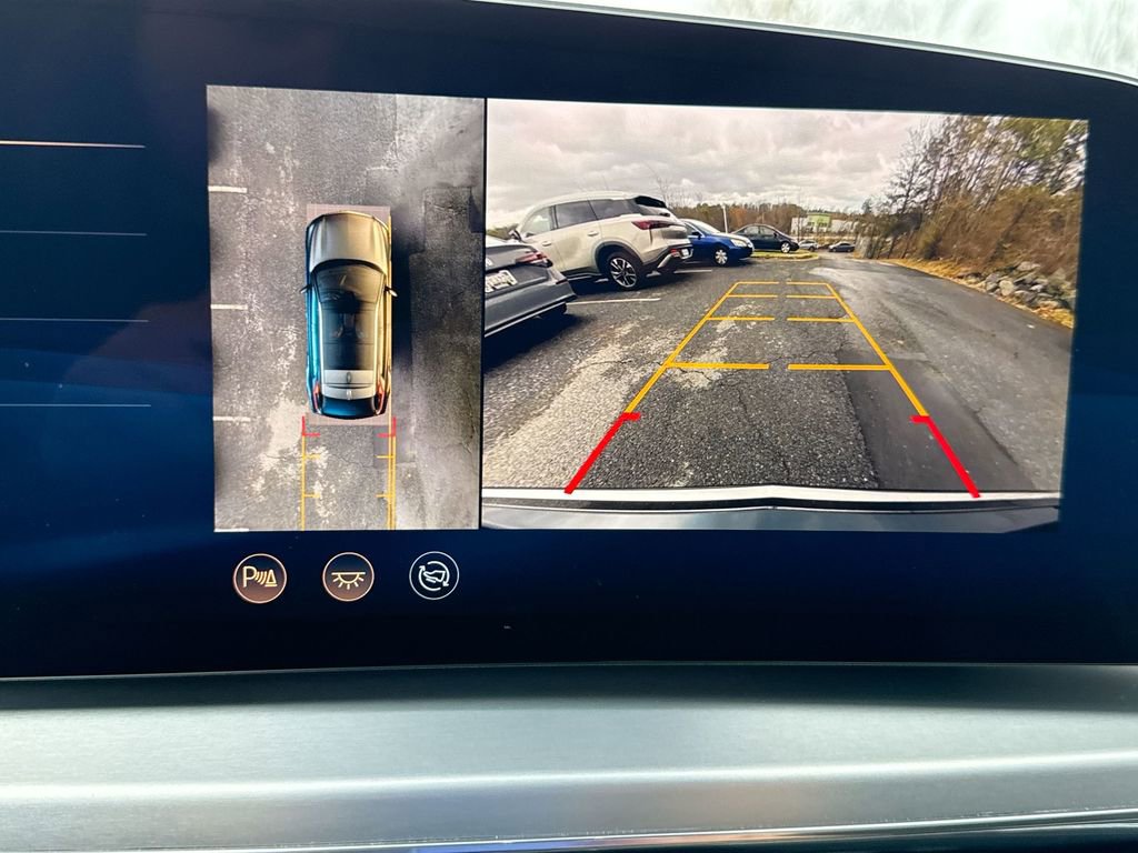 Used 2024 Cadillac Lyriq Luxury image 22