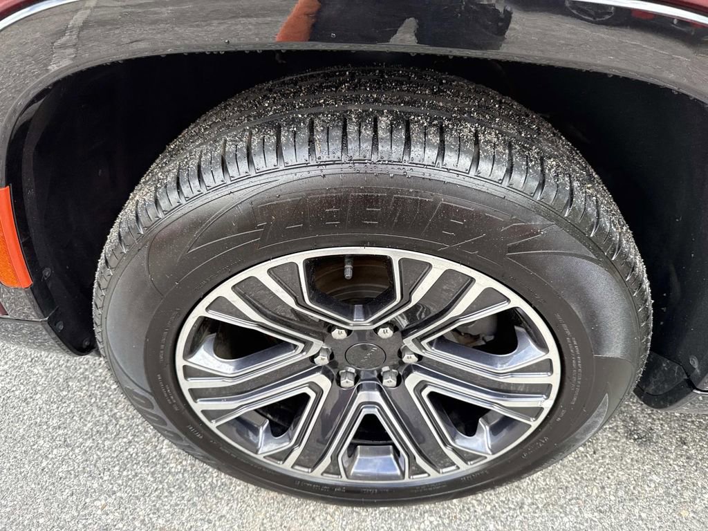 Used 2024 Jeep Wagoneer L Series II image 12