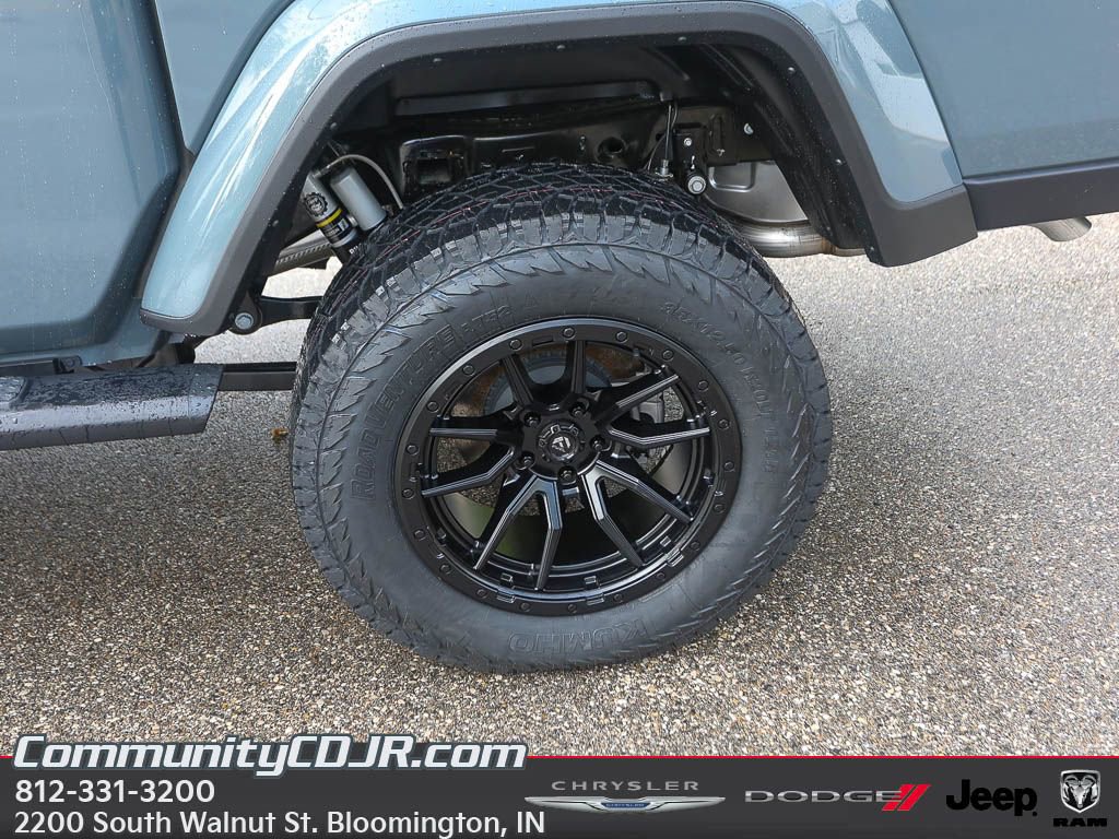 New 2025 Jeep Gladiator Sport AWD/4WD image 5