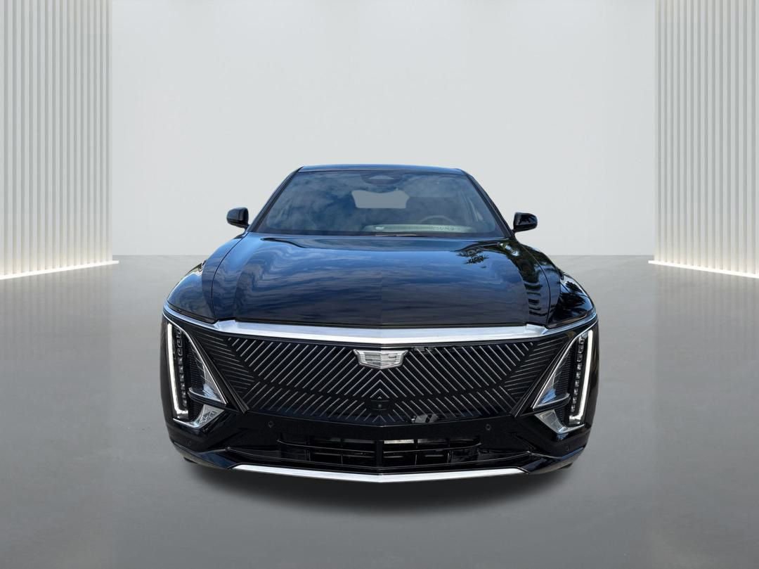 New 2026 Cadillac Lyriq Luxury image 2
