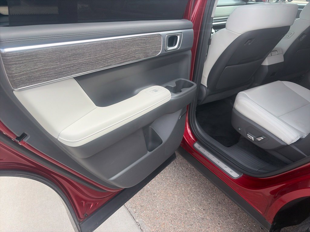 Used 2024 Hyundai Santa Fe Calligraphy AWD/4WD image 31