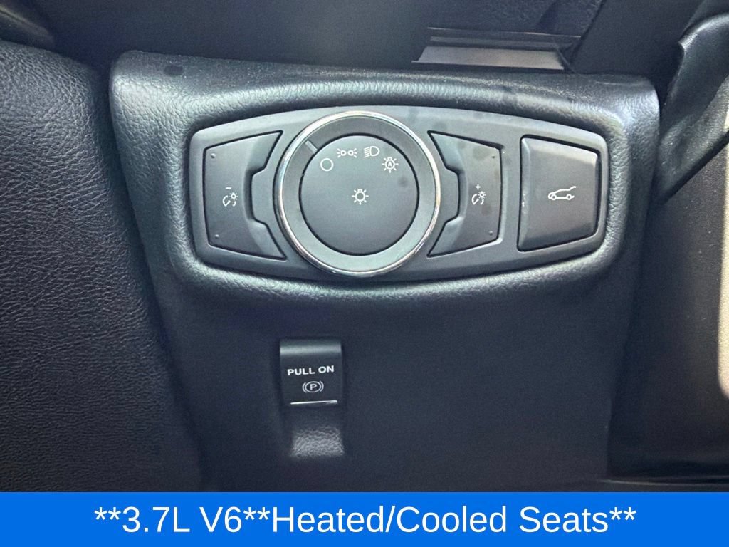 Used 2016 Lincoln MKX Reserve w/ Enhanced Security Package AWD/4WD image 16