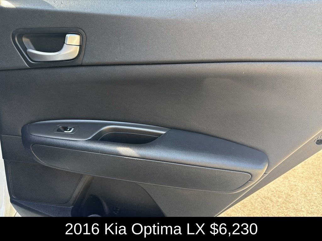 Used 2016 Kia Optima LX FWD image 19