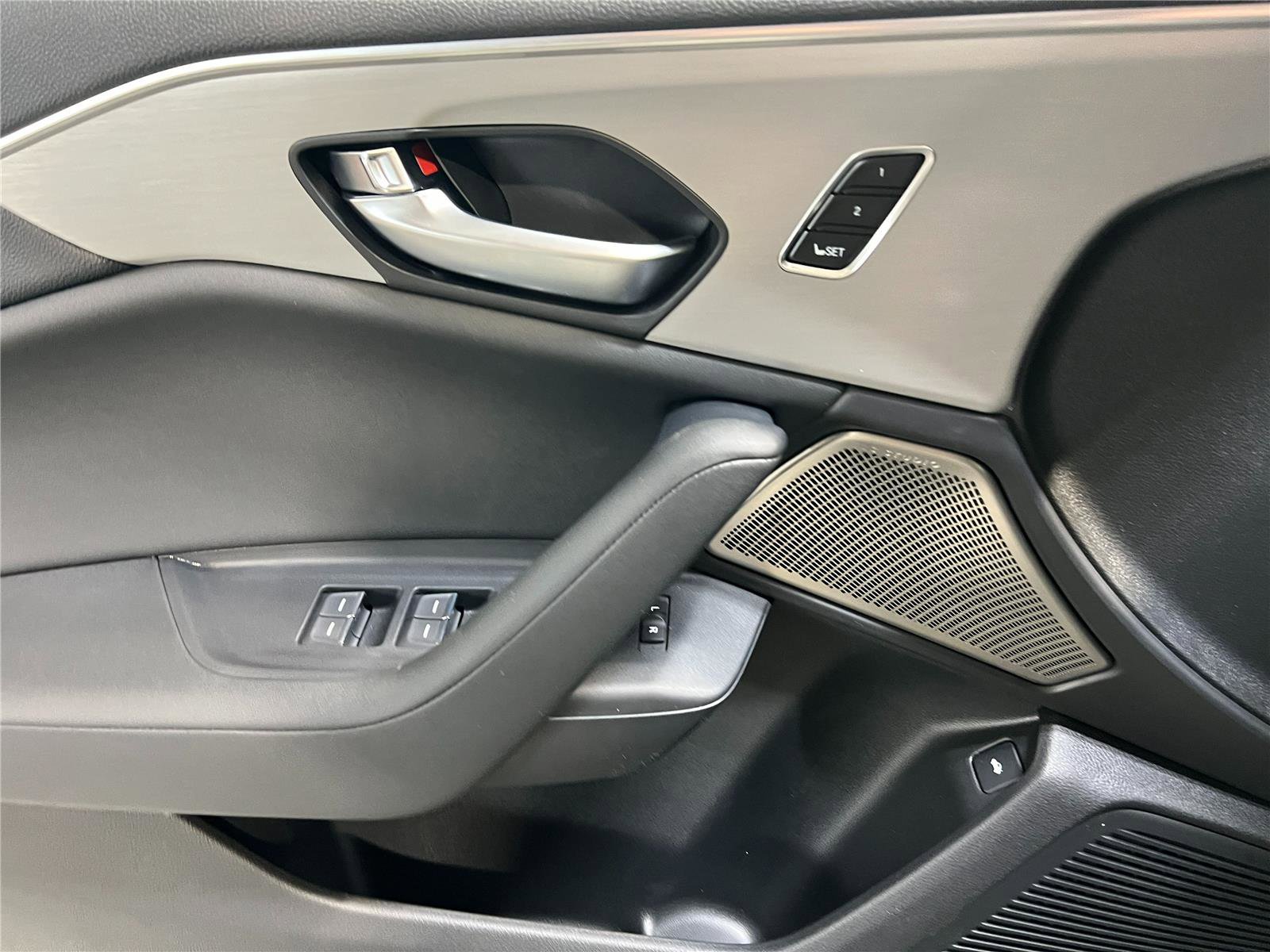 New 2025 Acura TLX w/ Technology Package image 12